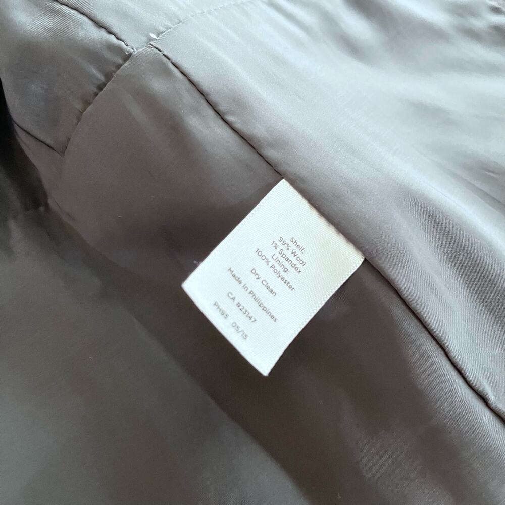 Talbots Gray Italian Flannel Wool Blend Zip Up Collarless Jacket Size 10 - Picture 7 of 7